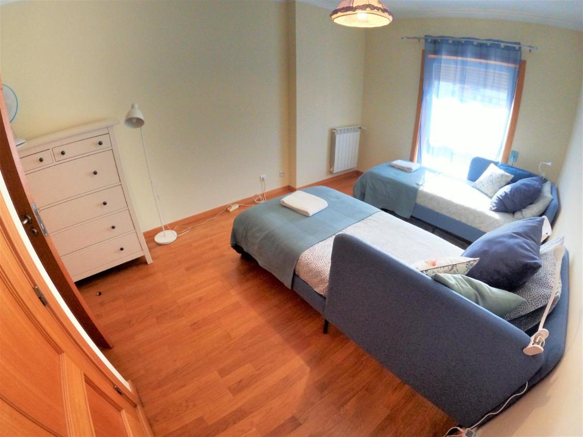Lisbon 2 Bedroom Apartment With Balcony In Algés Kültér fotó