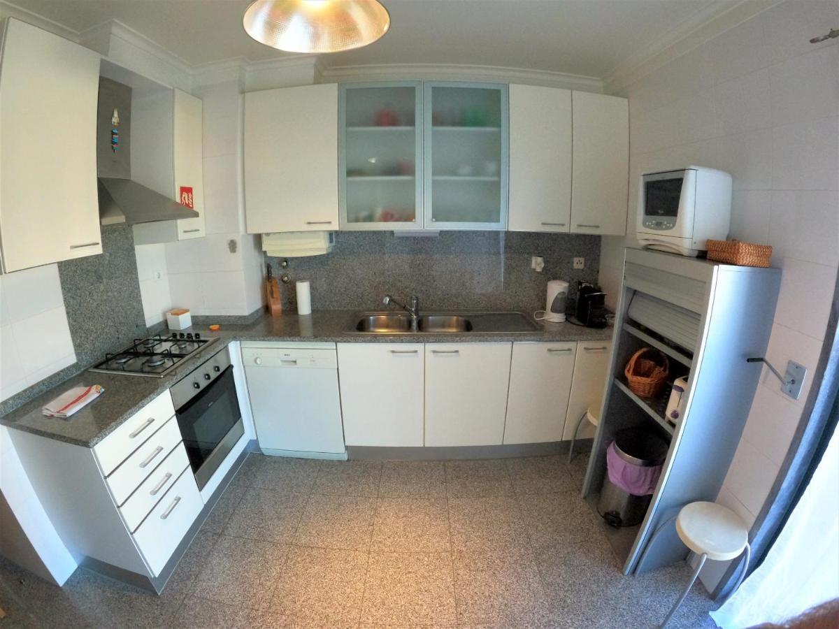 Lisbon 2 Bedroom Apartment With Balcony In Algés Kültér fotó