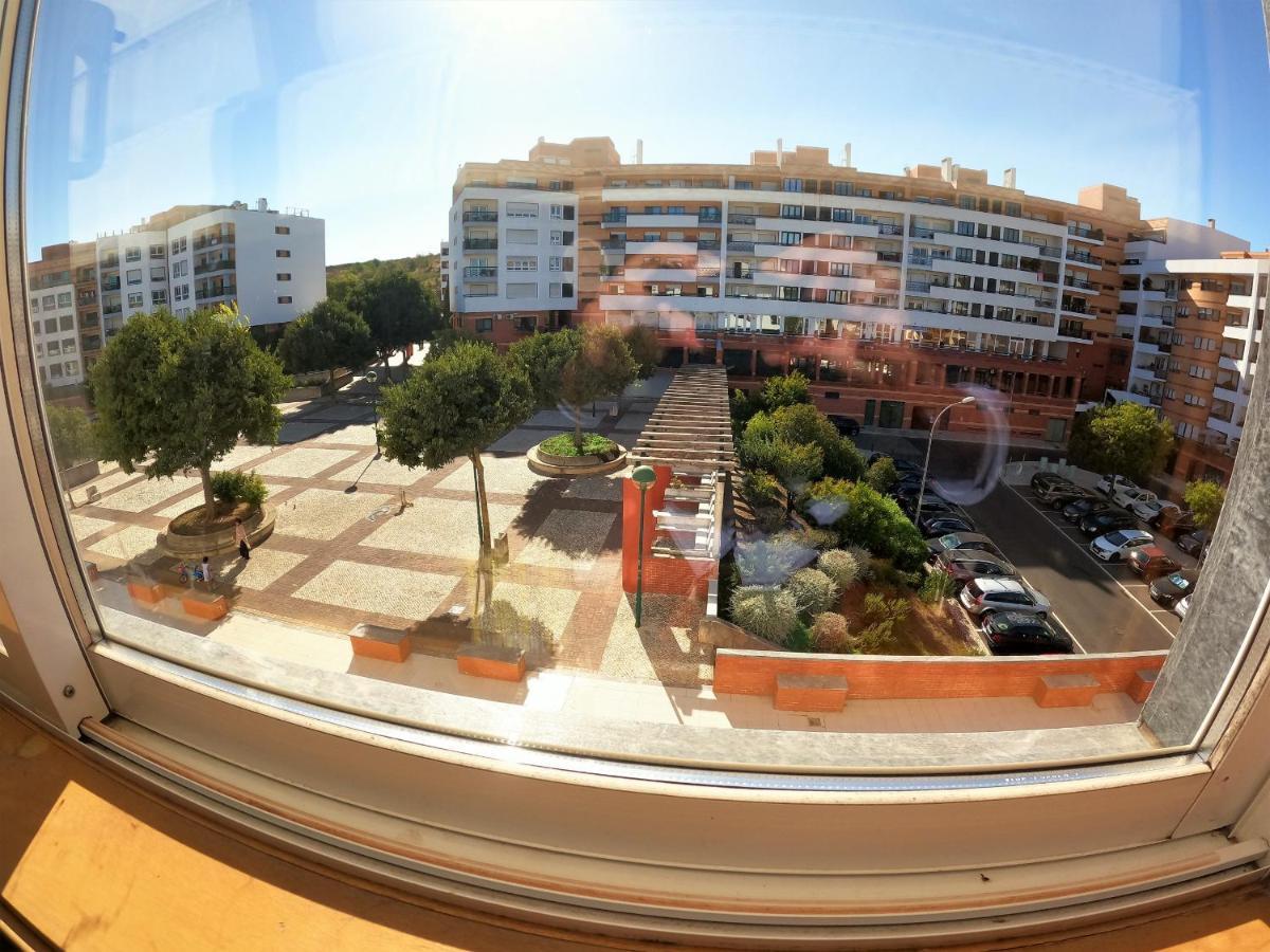 Lisbon 2 Bedroom Apartment With Balcony In Algés Kültér fotó